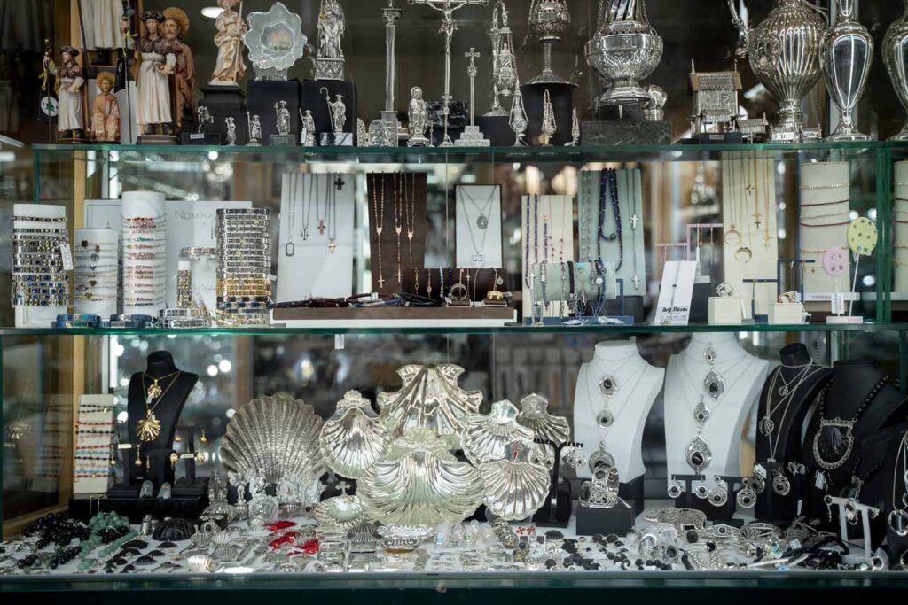 tiendas-orfebreria-compostela-ARGALLADAS-2